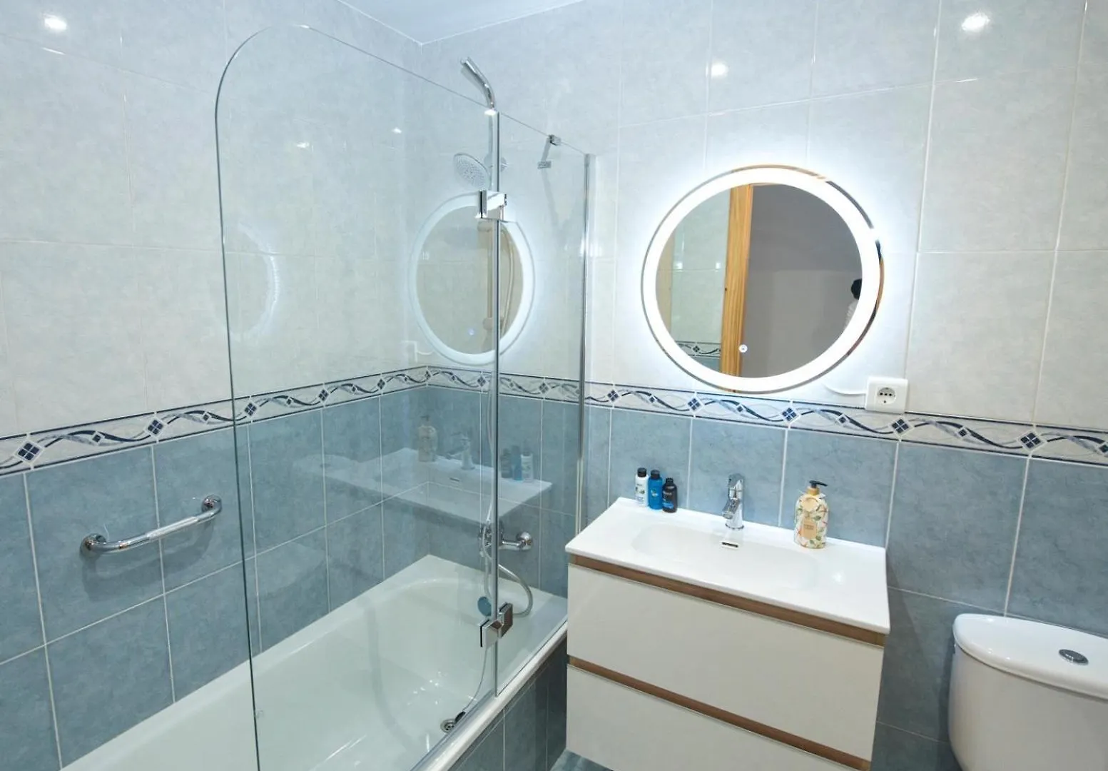 Coin Premium San Cristobal Apartment